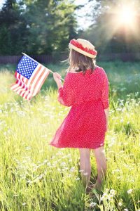 patriotic-girl-for-mariposa-fourth-of-july-820529_960_720