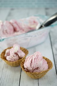 Image of bowls of strawberry ice cream. 