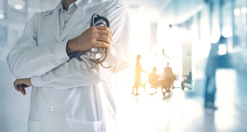 Image of a doctor in a hospital.