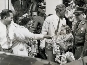 Image of Shirley Temple in the hotel. 