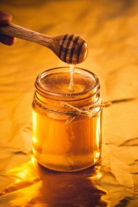 Image of a jar of honey.