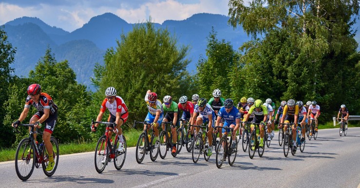 Image of cyclists competing in a triathlon.