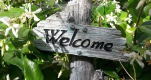 Image of a welcome sign.
