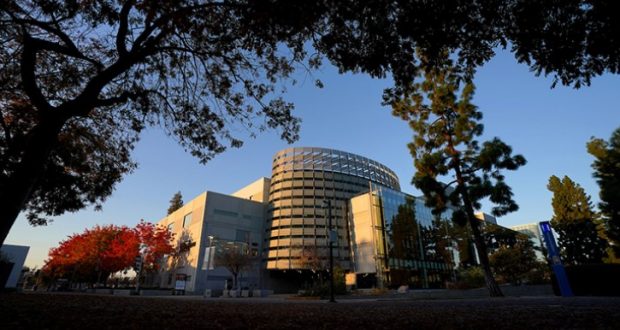 Image of the Fresno State Library.