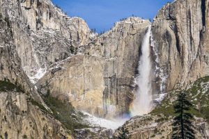 Image of a waterfall at Yosemite National Park. 