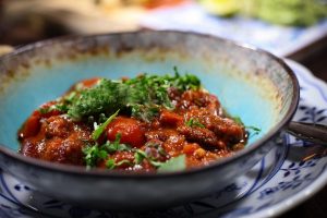 Image of a bowl of chili. 