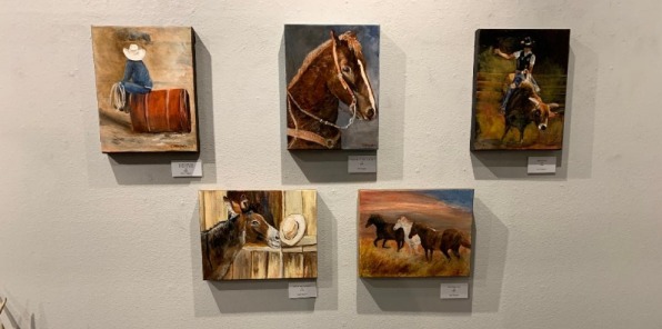 Image of artwork of horses. at the yosemite sierra art gallery