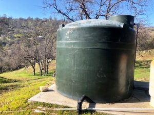 2500 gallon water staorage tank 