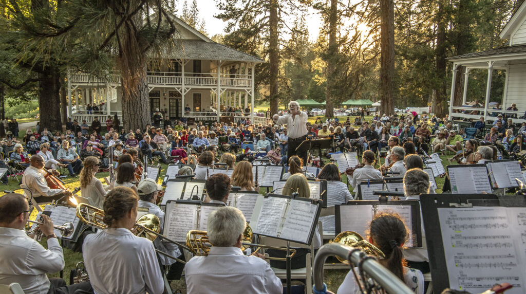 Image of MYSO performing on the lawn of the Wawona Hotel