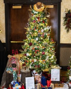 25th Annual Oakhurst Community Christmas Tree Auction