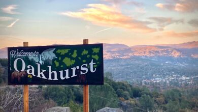 Oakhurst welcome sign at Deadwood Lookout