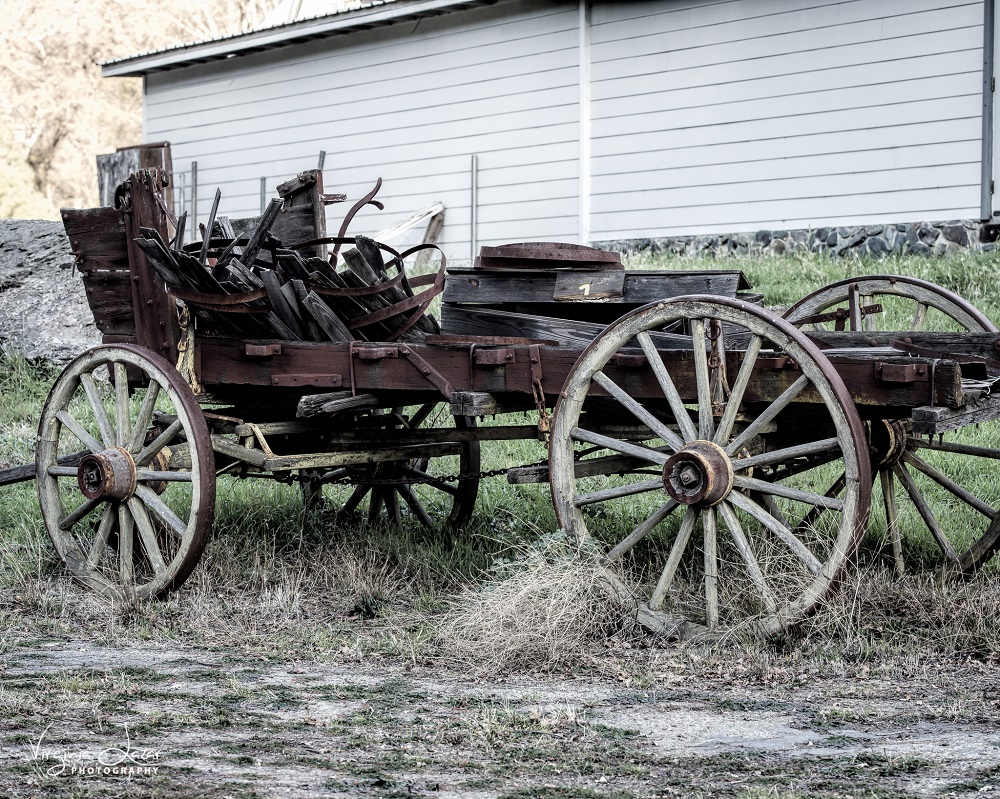 BB old wagon photo by Virginia Lazar 2015