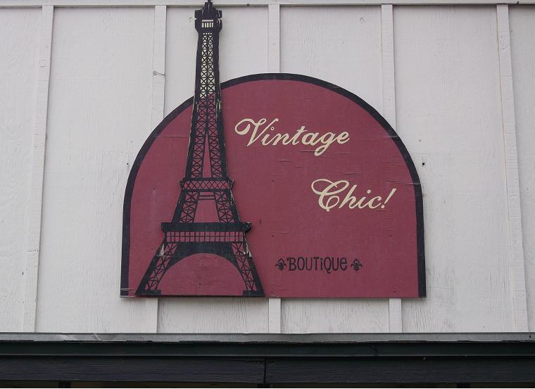 Vintage Chic Sign