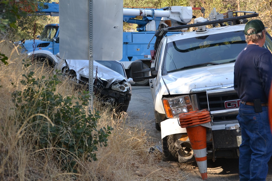 Crash between PGE truck and Hyundai on Deadwood