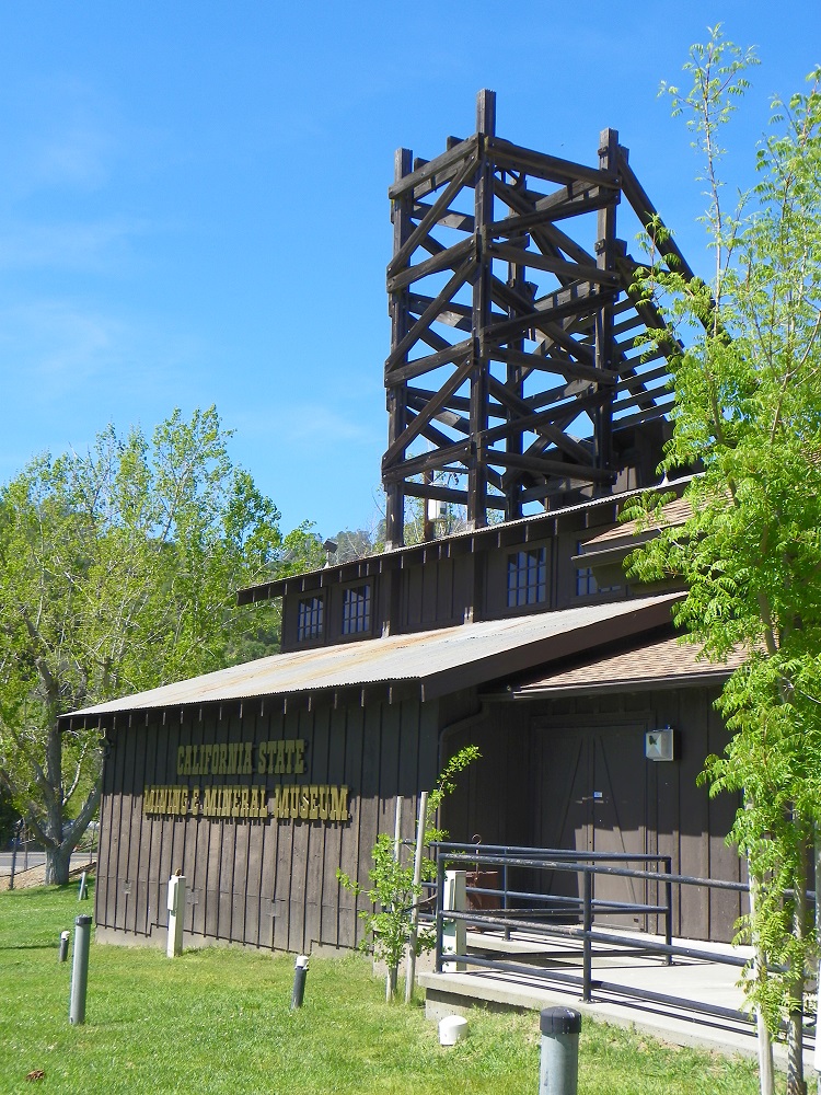 Mariposa Mineral Museum EXT