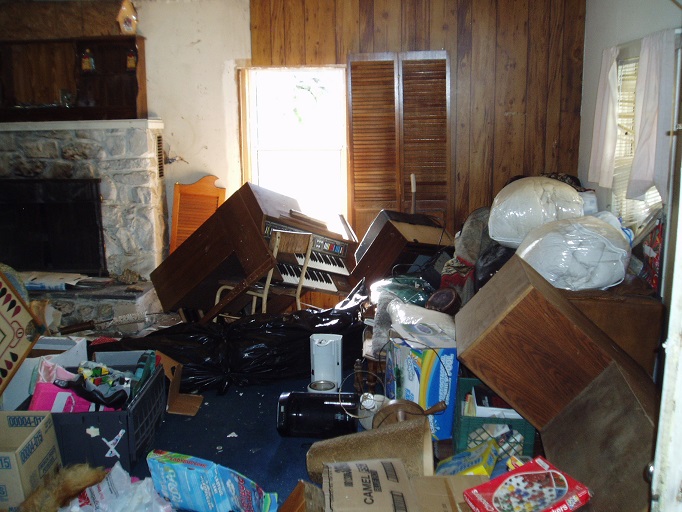 Ransacked living room - photo Mariposa Co Sheriff