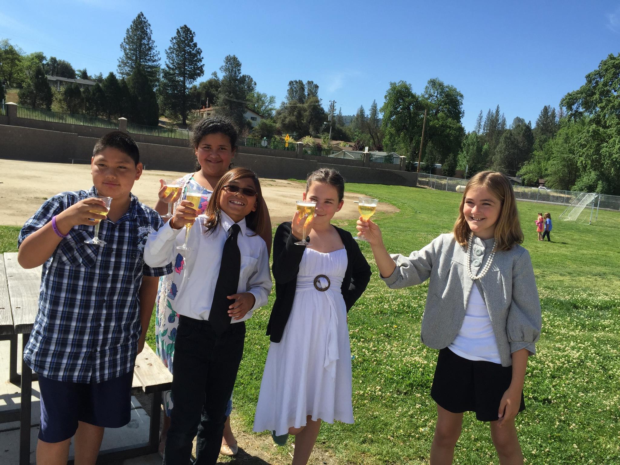 Oakhurst Elementary School 5th Graders celebrate the success of Yosemite Project 2015 - Photo courtesy of Mrs. Robin Ward, OES teacher