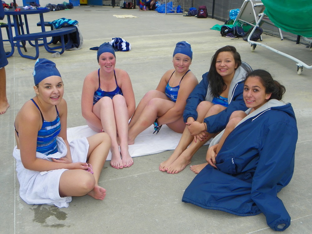 Girls swim team YHS - 2014 - photo by Kellie Flanagan