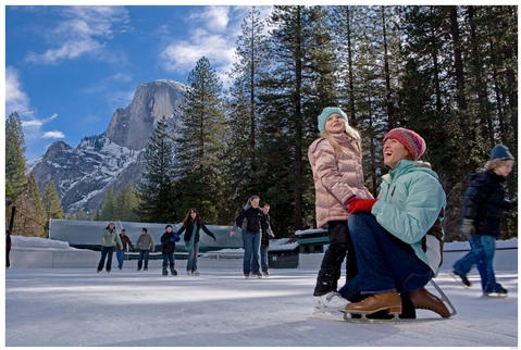 Family at Curry Rink - DNC Parks & Resorts at Yosemite, Inc. 